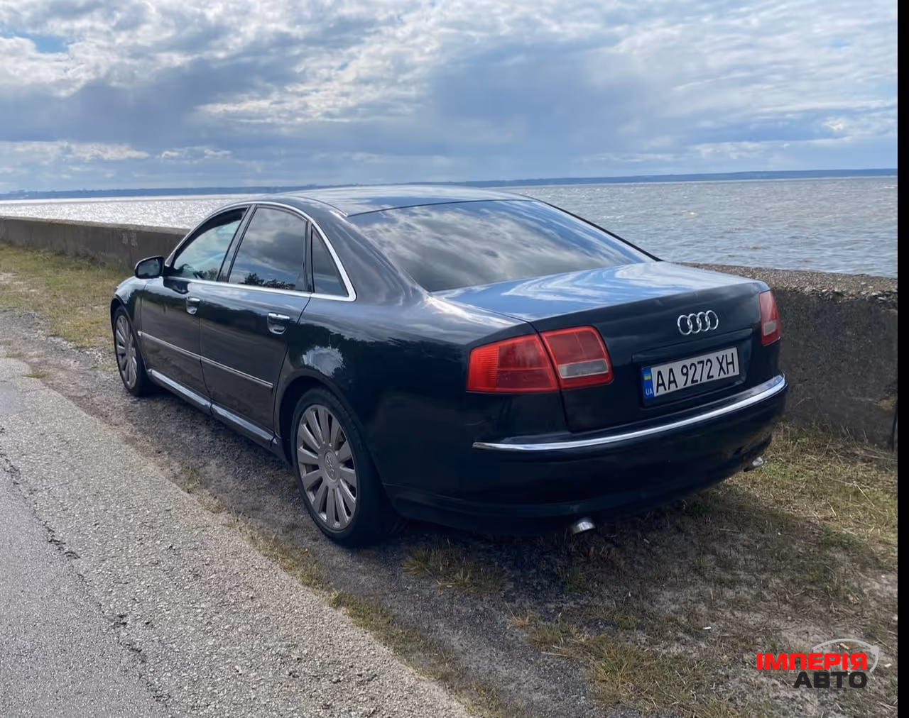 Audi A8 - фото 2
