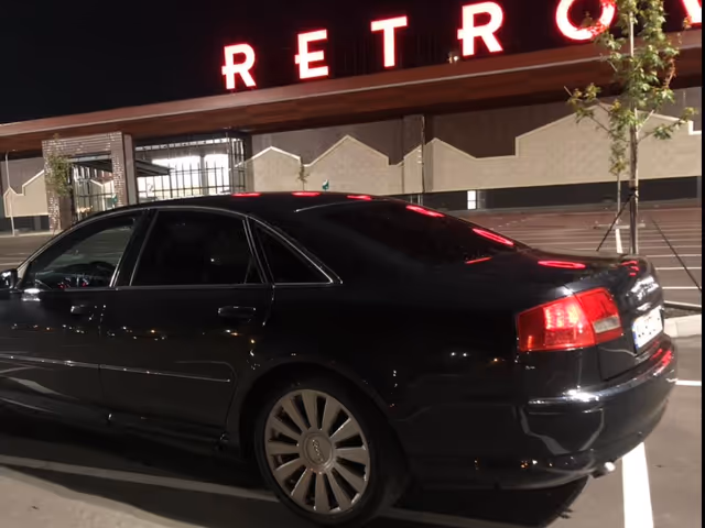 Audi A8 - фото 3