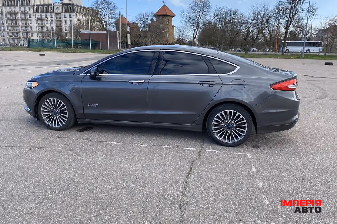 Ford Fusion USA - фото 3
