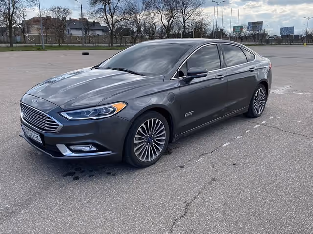 Ford Fusion USA - фото 1