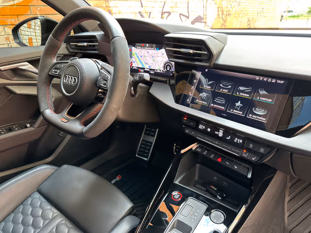 Audi RS 3 - фото 3