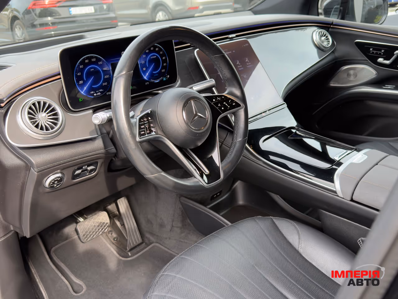 Mercedes-Benz EQS SUV - фото 12