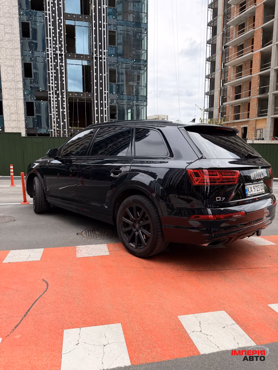 Audi Q7 - фото 7