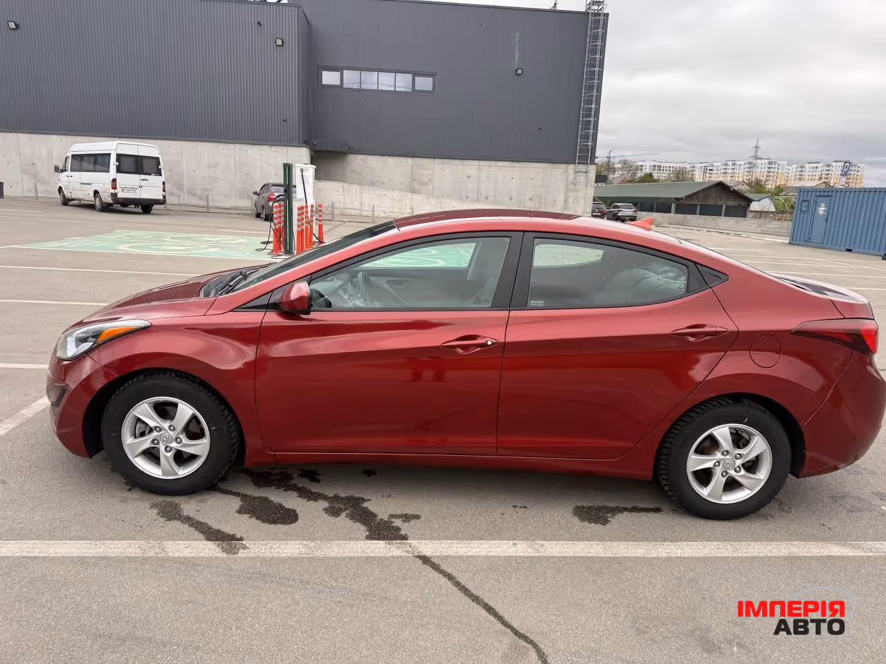Hyundai Elantra - фото 11