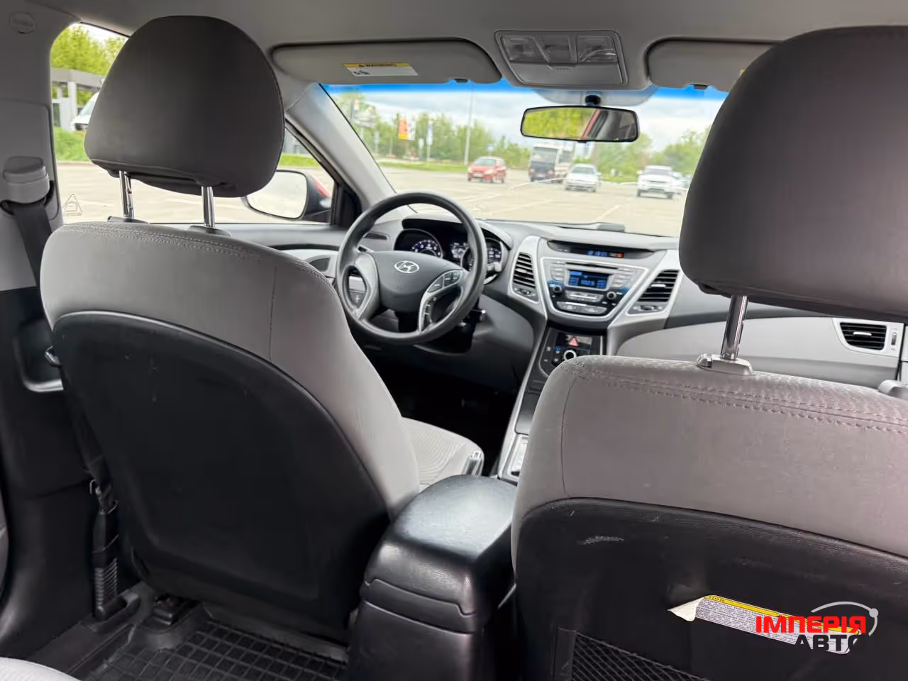 Hyundai Elantra - фото 16