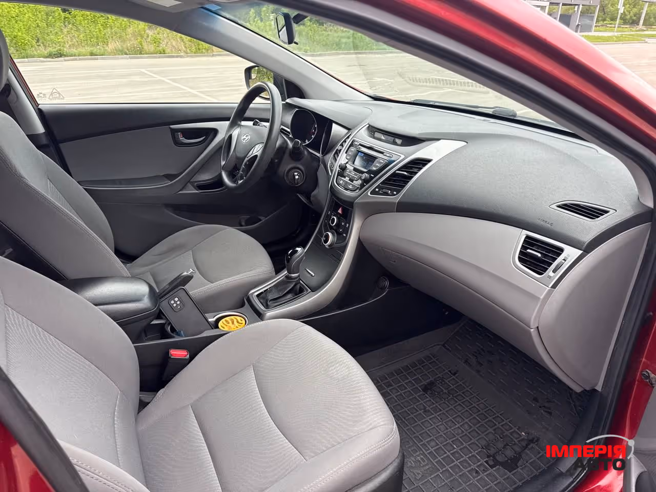 Hyundai Elantra - фото 14