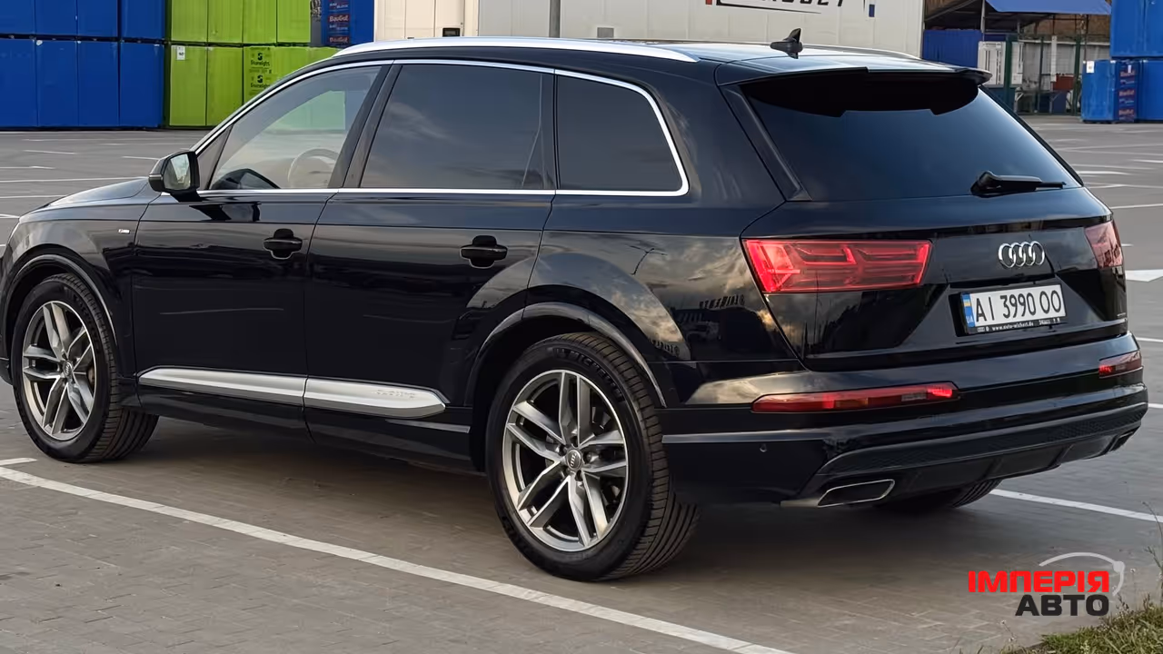 Audi Q7 - фото 4