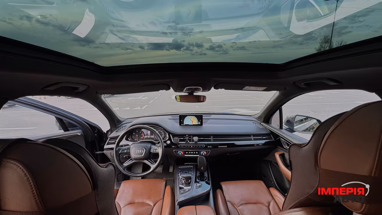 Audi Q7 - фото 16