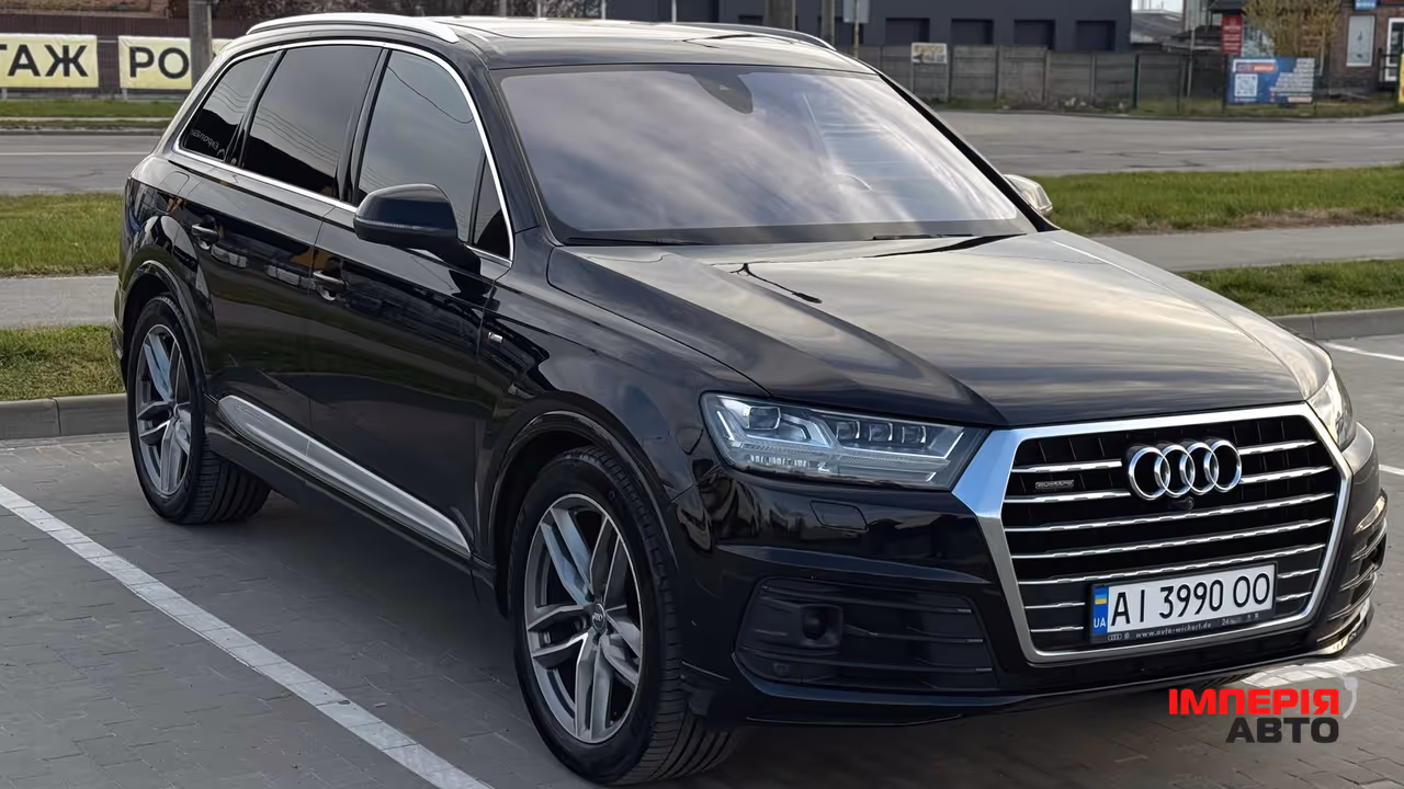 Audi Q7 - фото 9