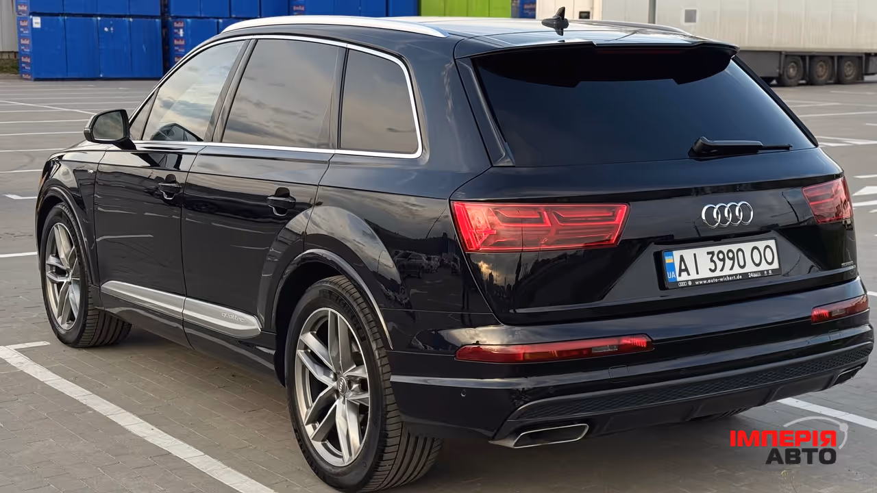 Audi Q7 - фото 5