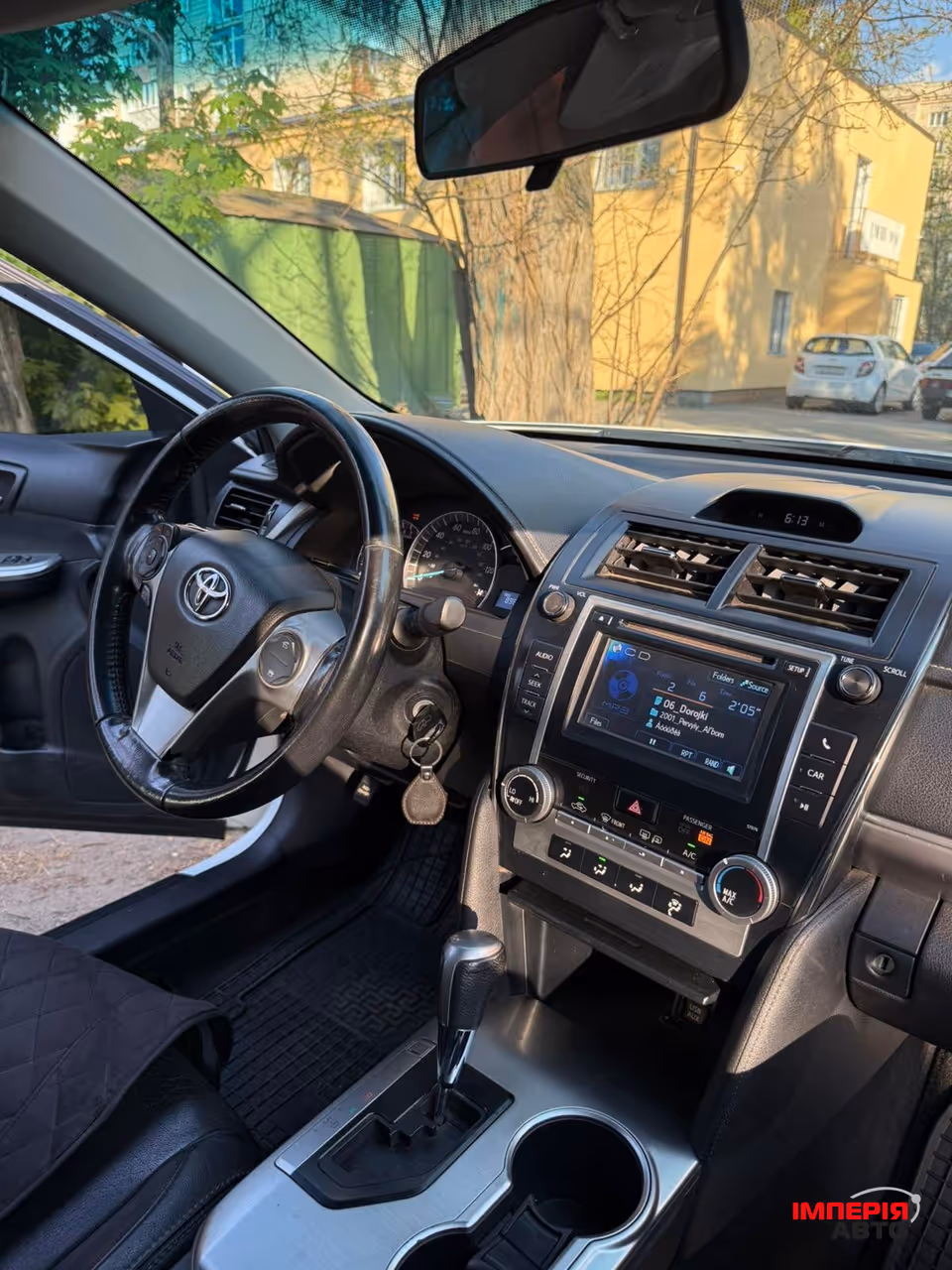 Toyota Camry - фото 6