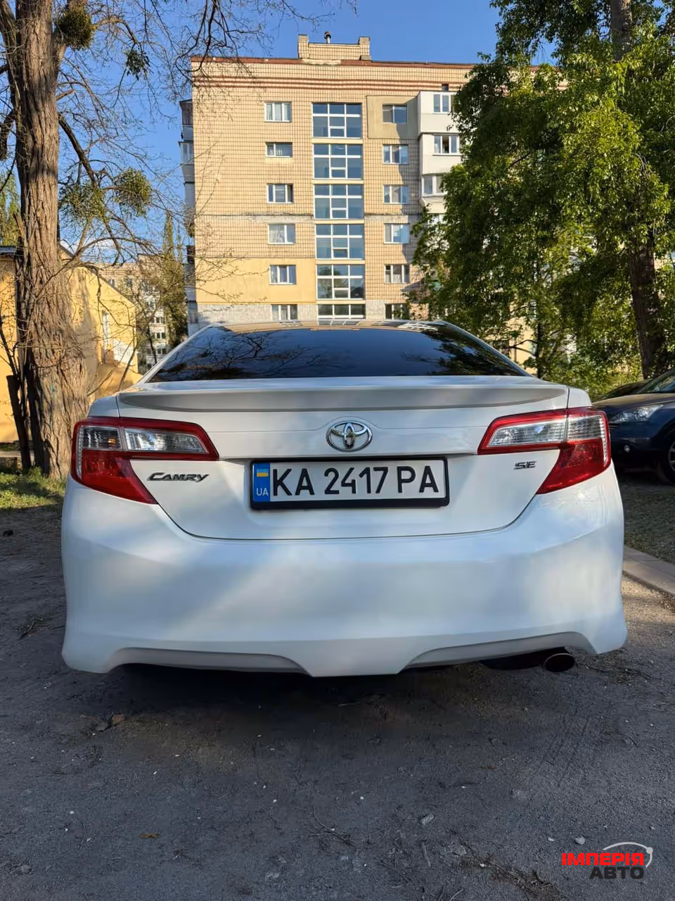 Toyota Camry - фото 4