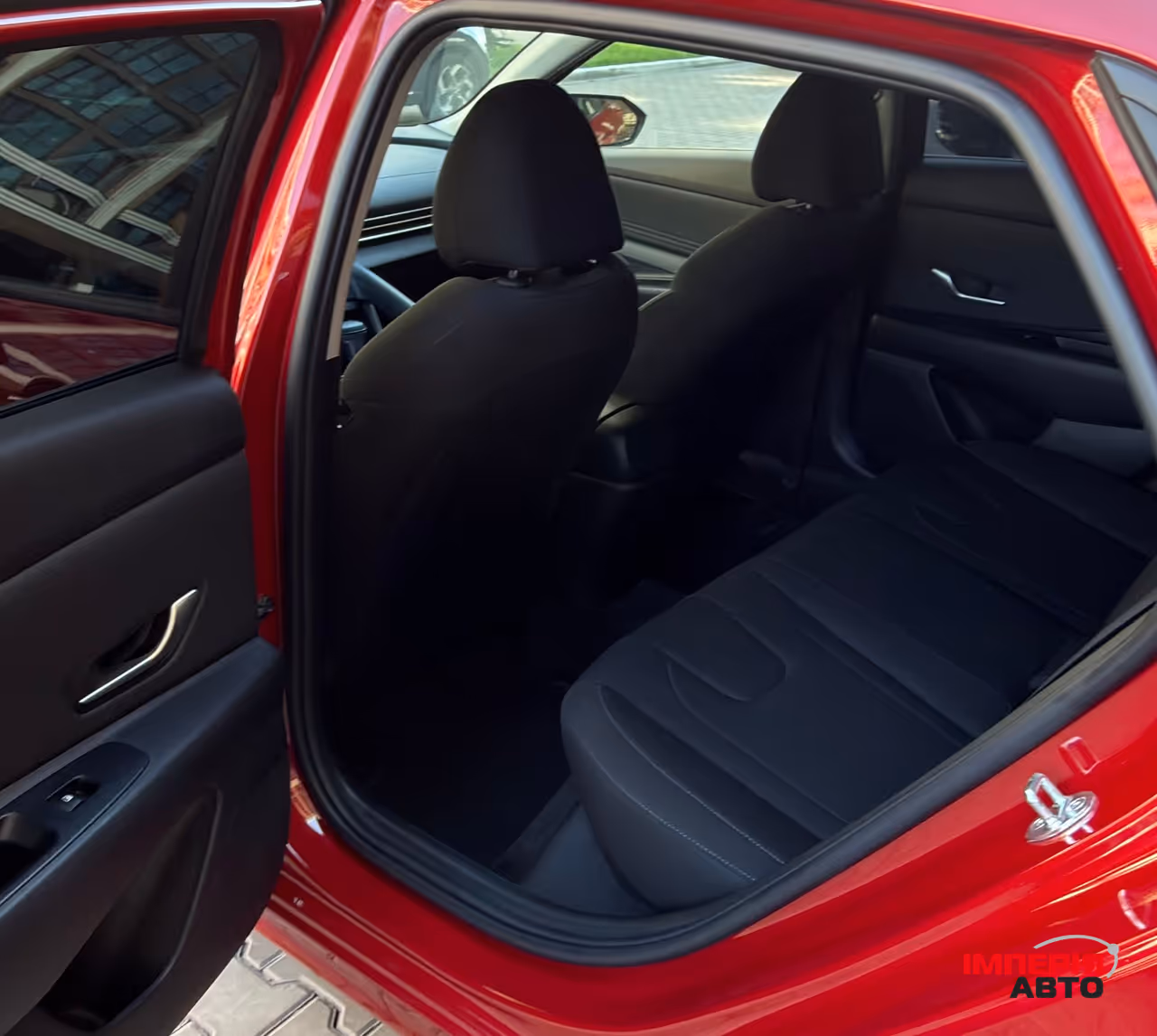 Hyundai Elantra - фото 8