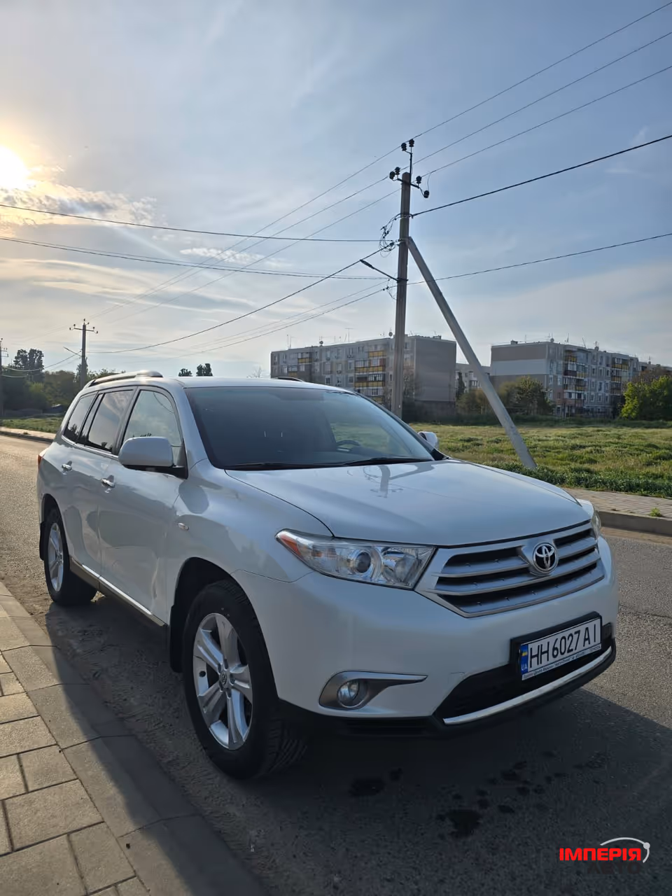 Toyota Highlander - фото 2
