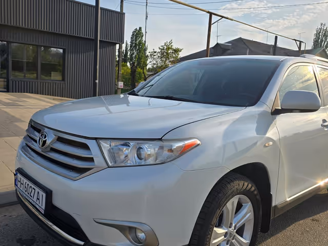 Toyota Highlander - фото 4