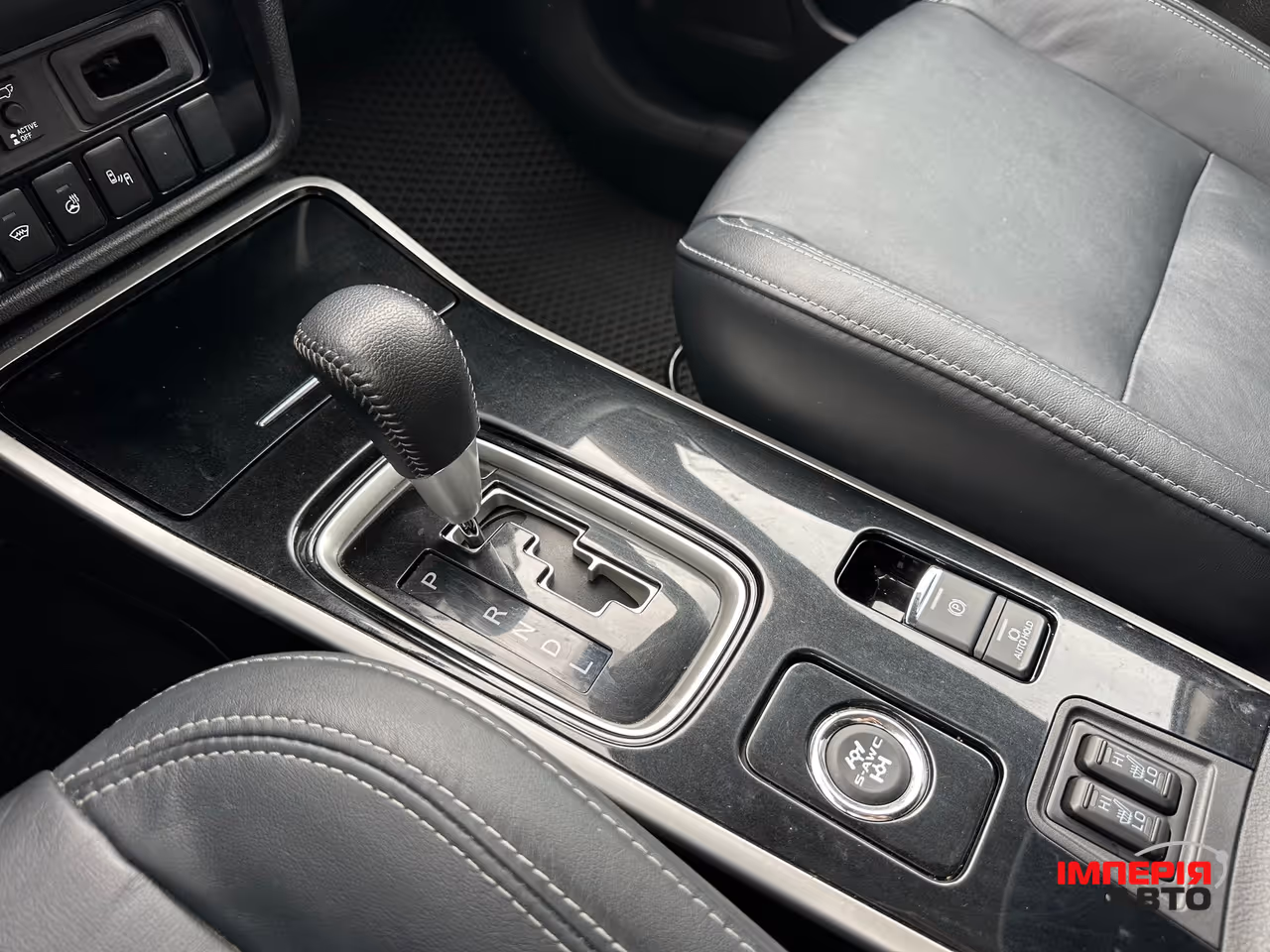 Mitsubishi Outlander - фото 22