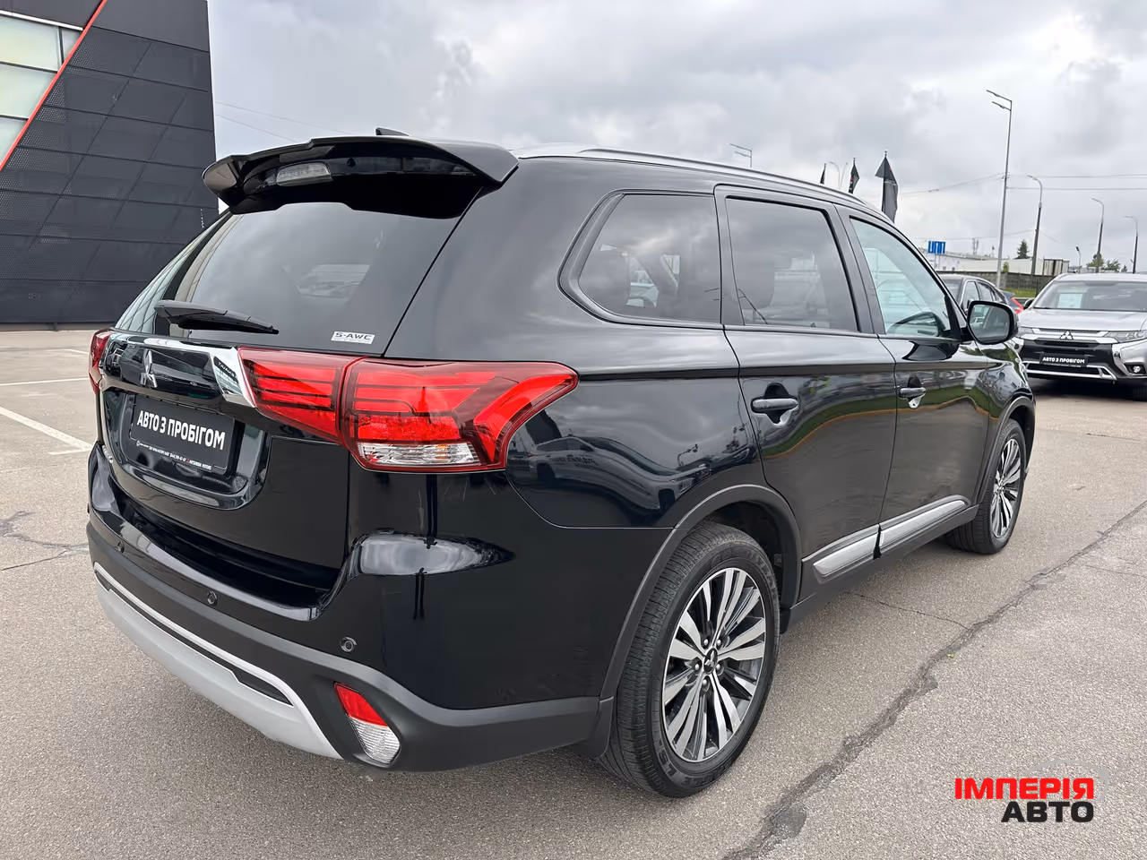 Mitsubishi Outlander - фото 7