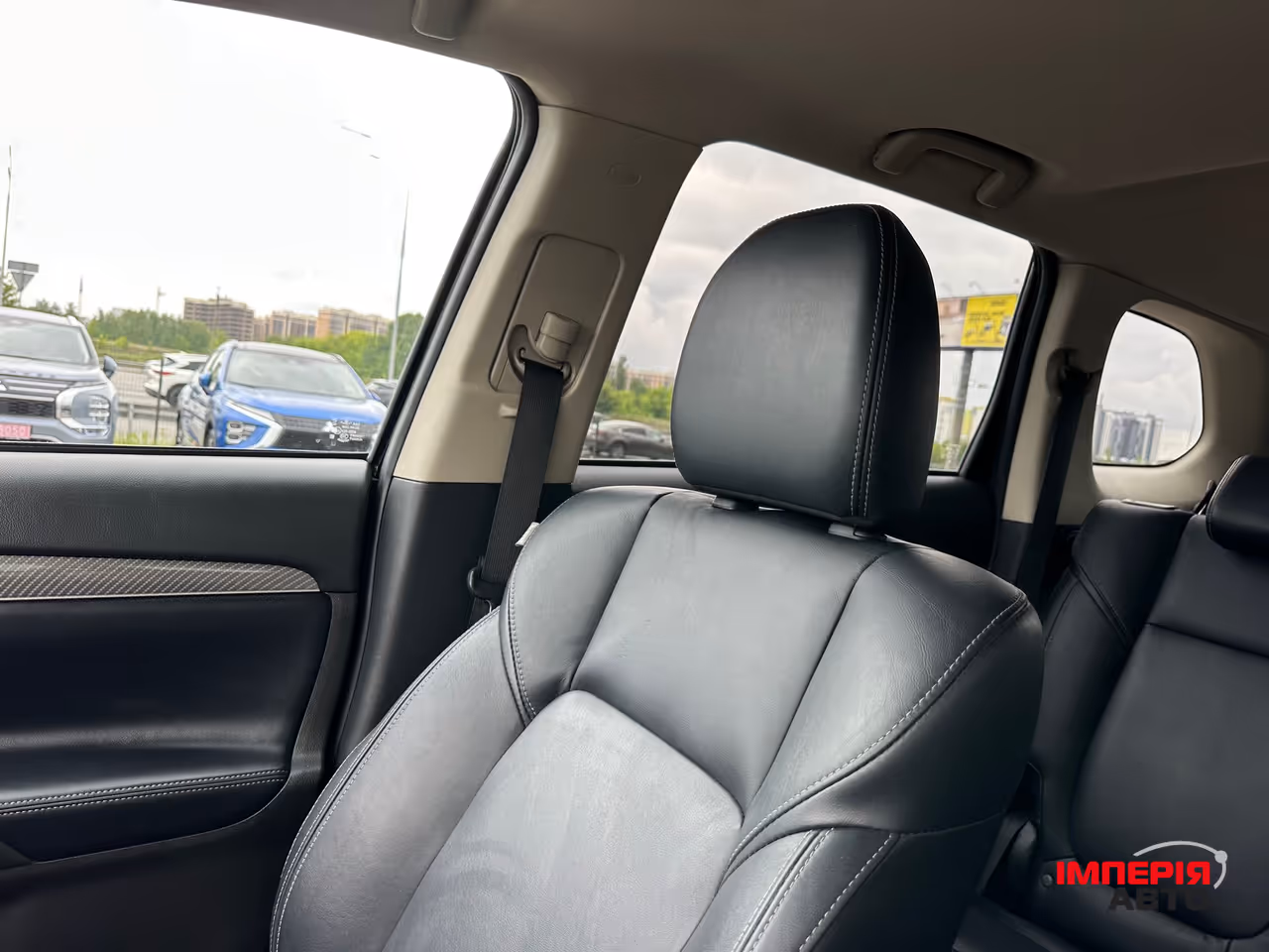 Mitsubishi Outlander - фото 28