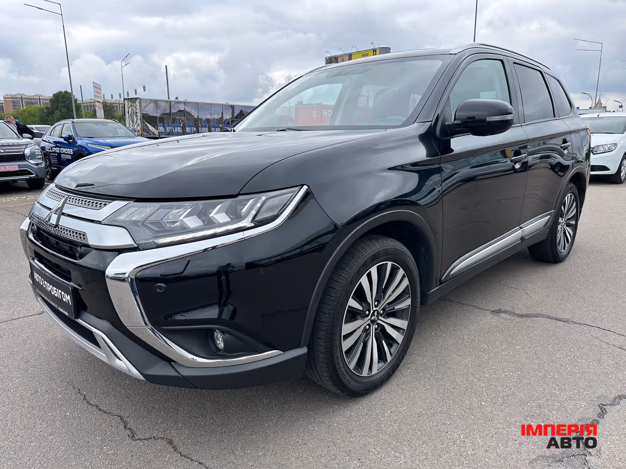 Mitsubishi Outlander - фото 3