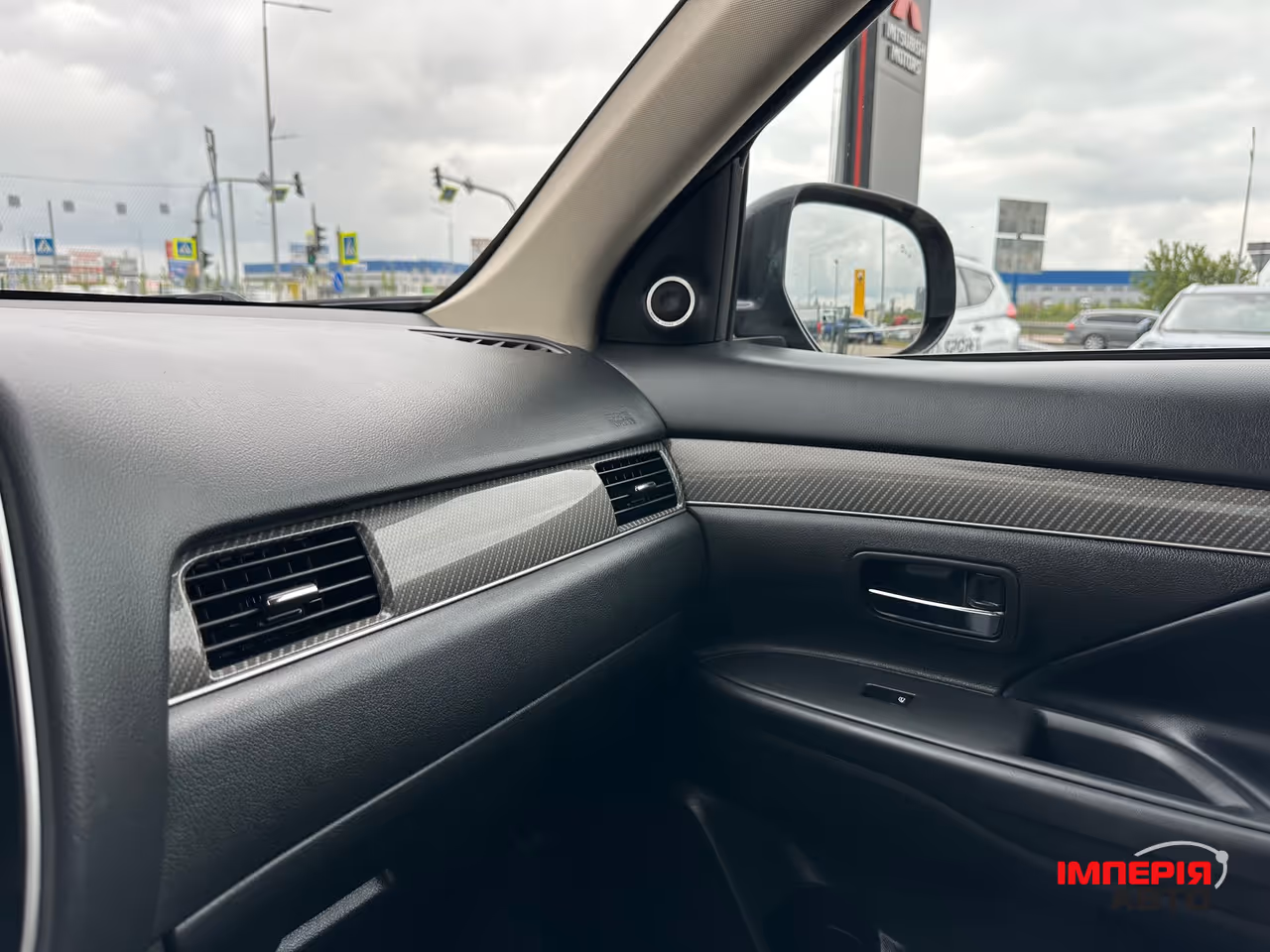 Mitsubishi Outlander - фото 27