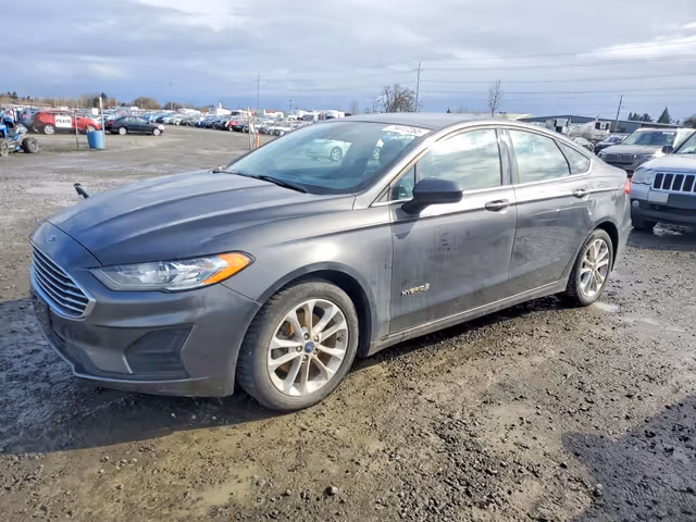 Ford Fusion USA - фото 1