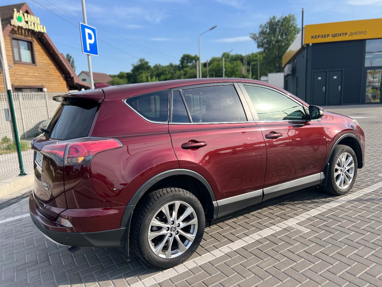 Toyota RAV4 - фото 10