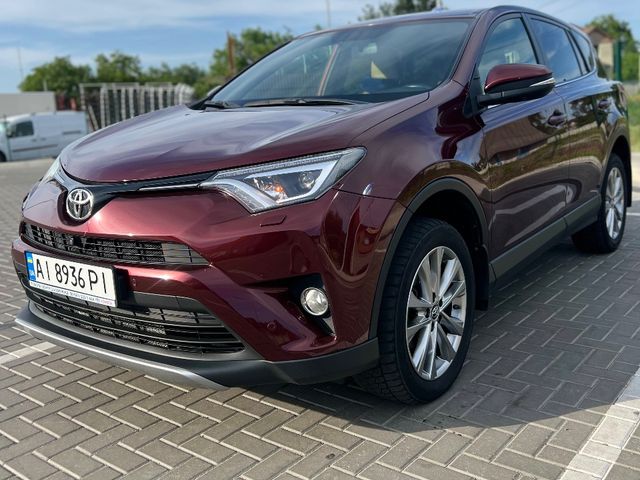 Toyota RAV4 - фото 4