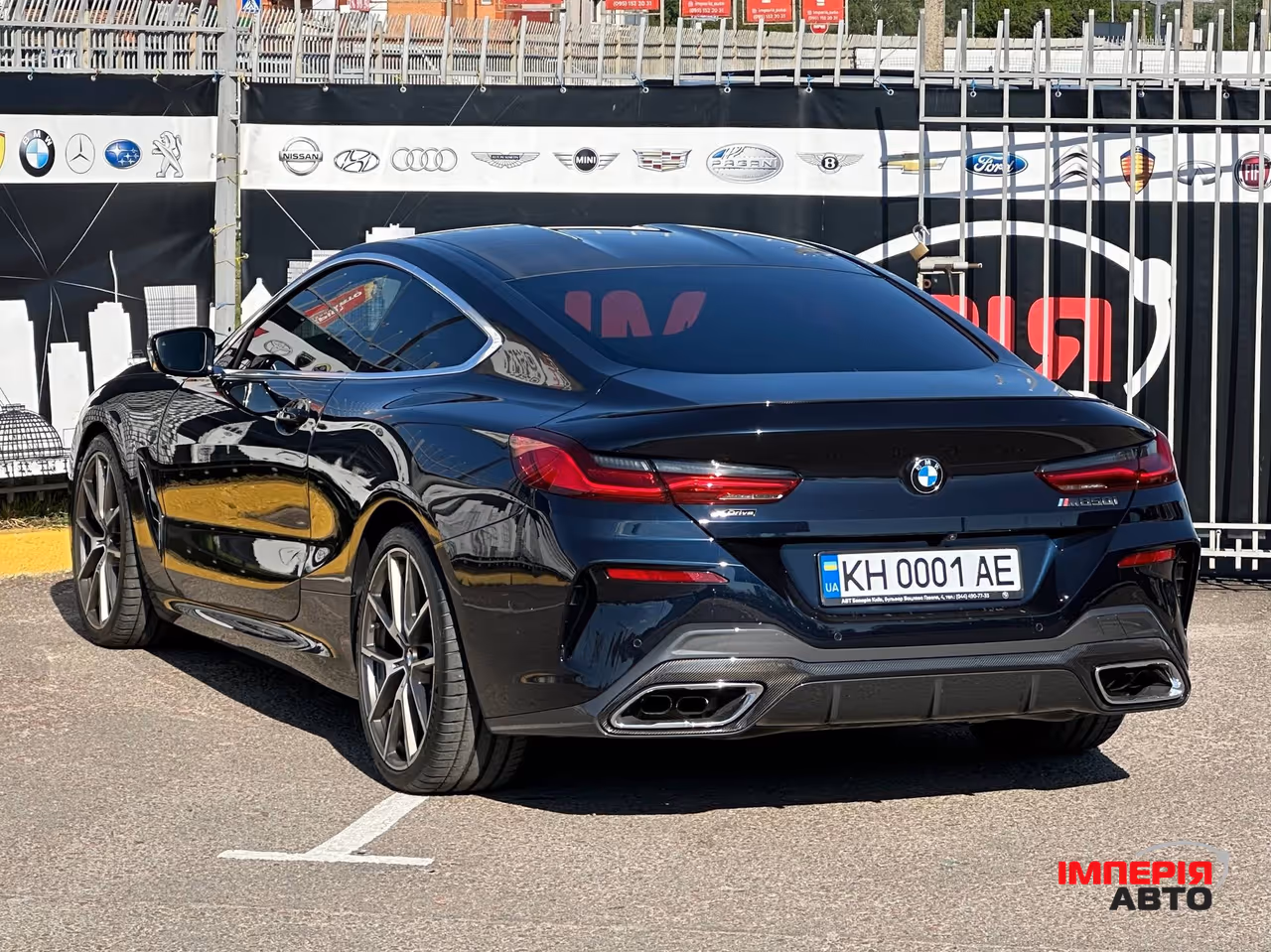 BMW 8 серії - фото 8
