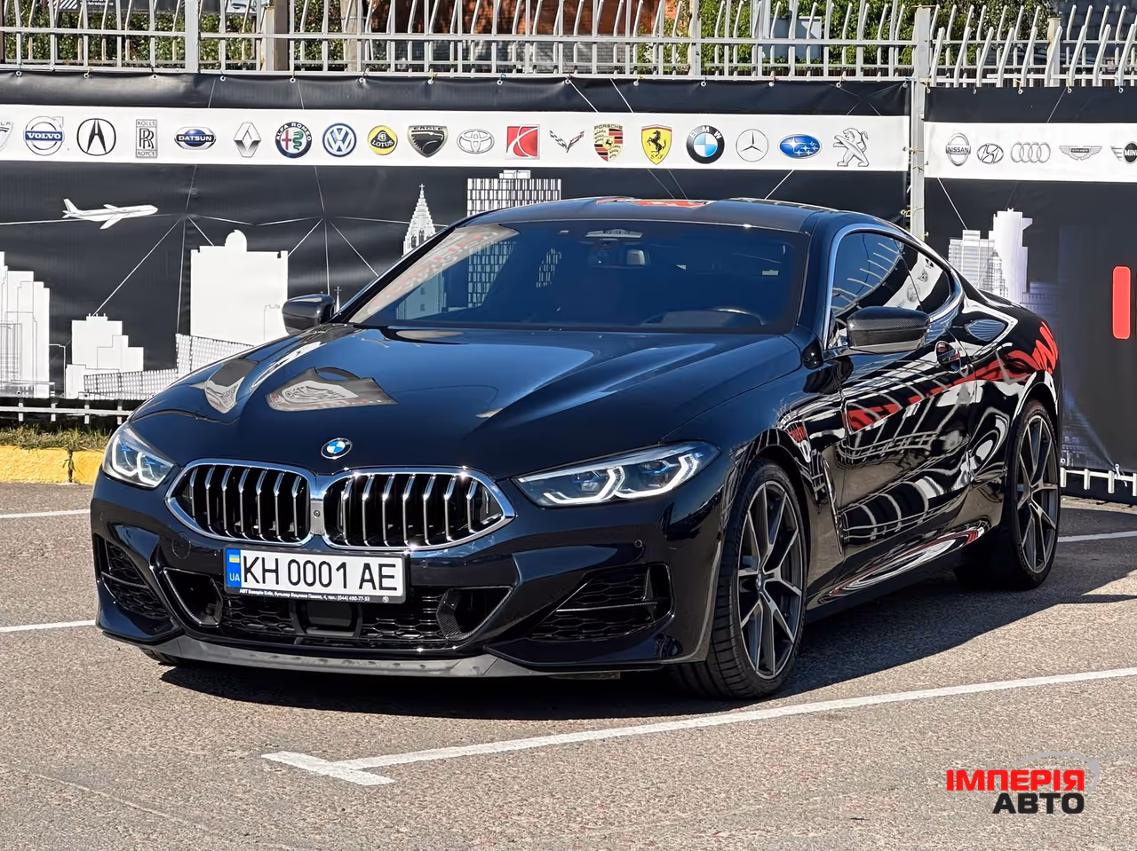 BMW 8 серії - фото 1