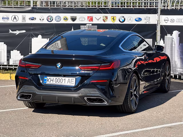BMW 8 серії - фото 5