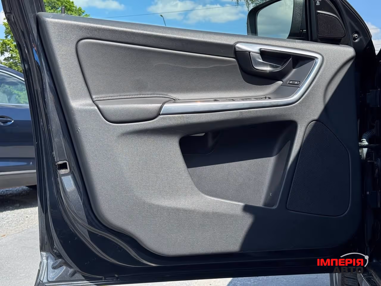 Volvo XC60 - фото 29