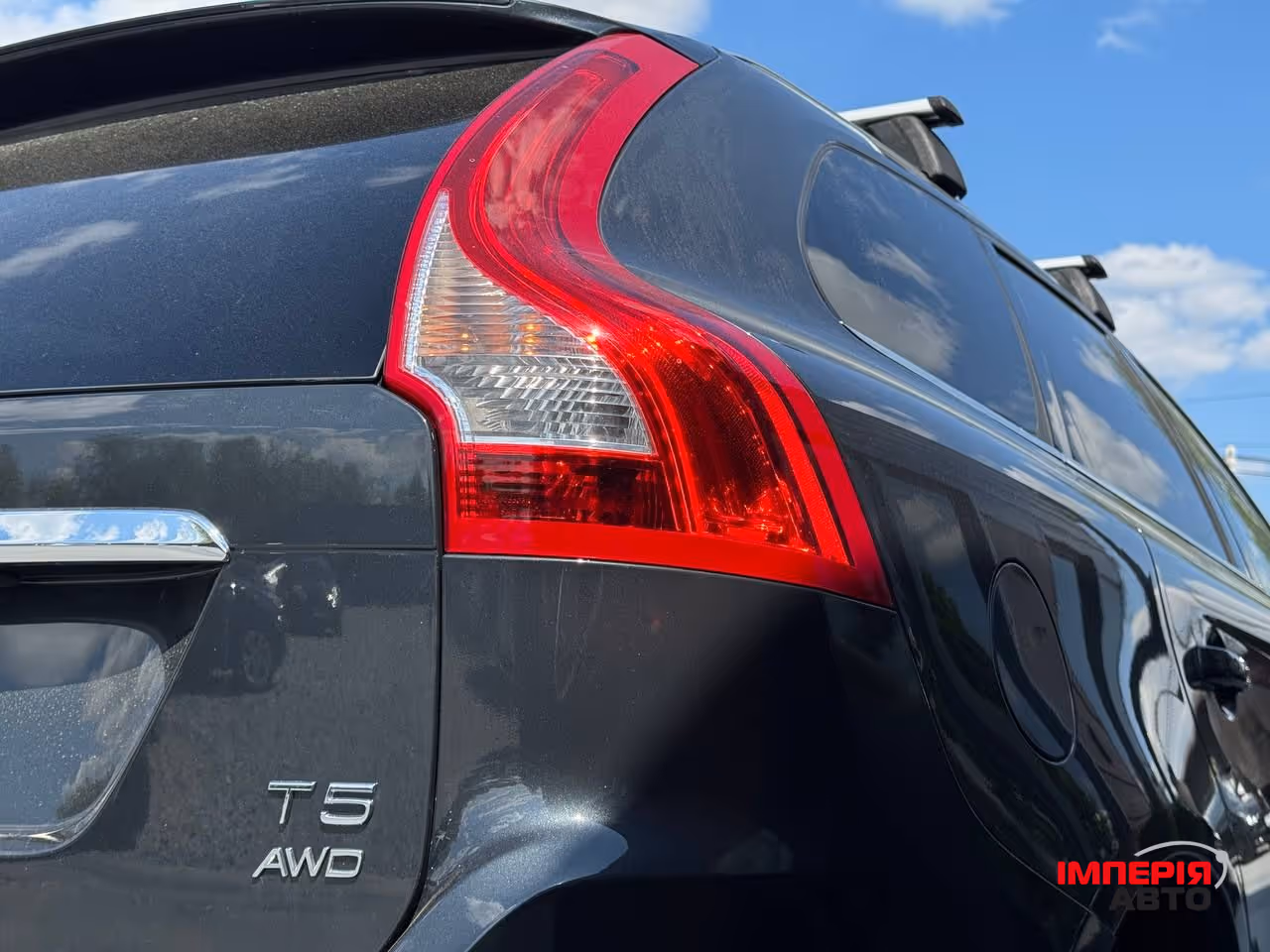 Volvo XC60 - фото 25