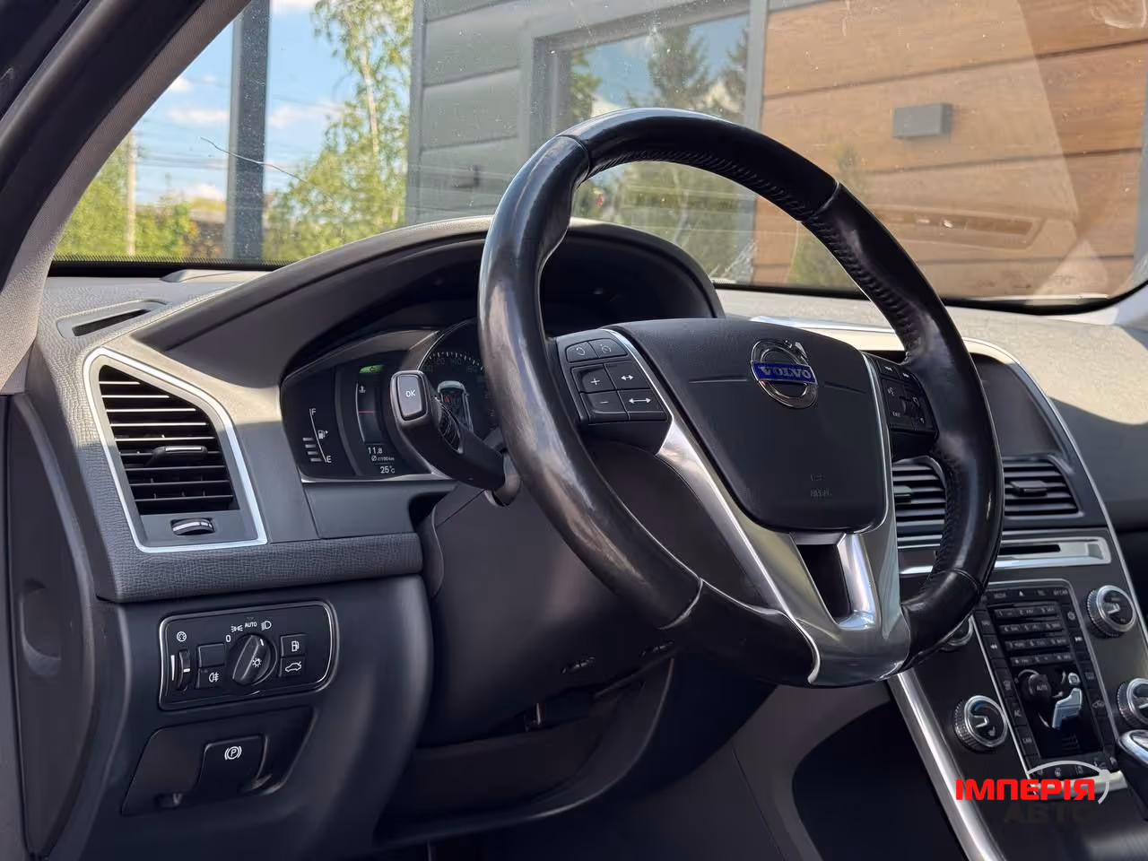 Volvo XC60 - фото 37
