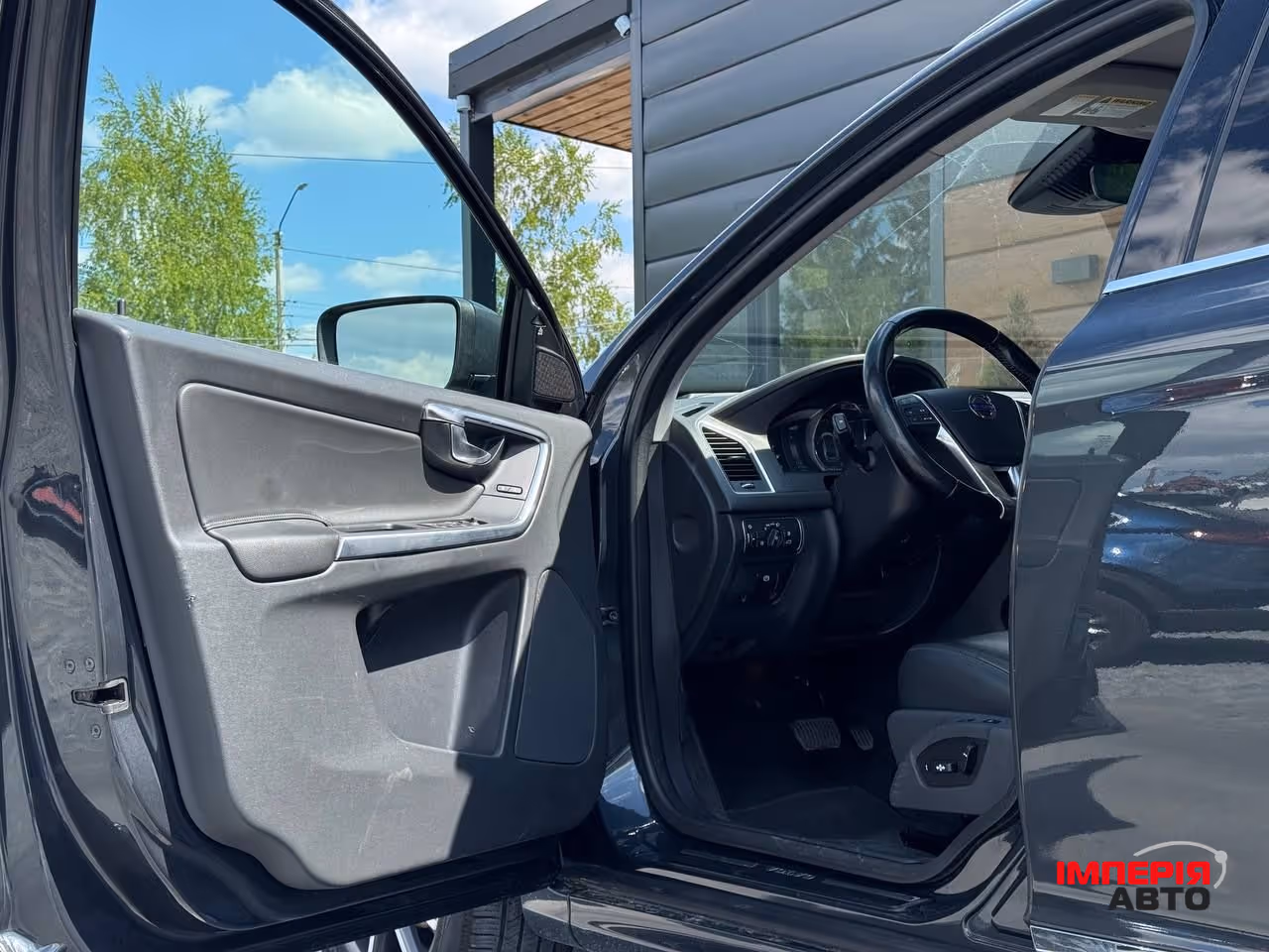 Volvo XC60 - фото 28