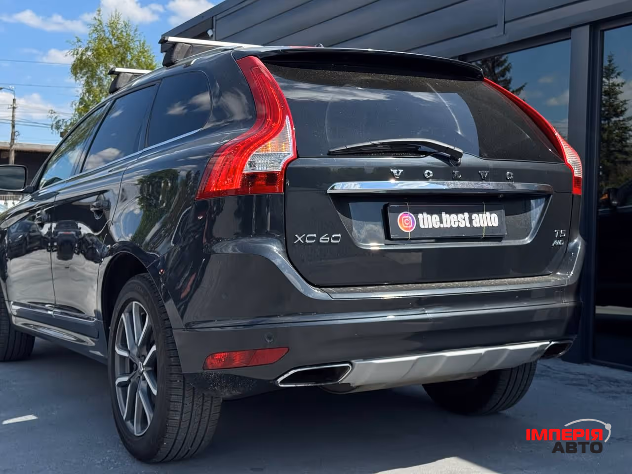 Volvo XC60 - фото 17