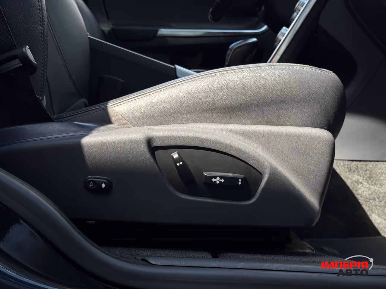 Volvo XC60 - фото 77