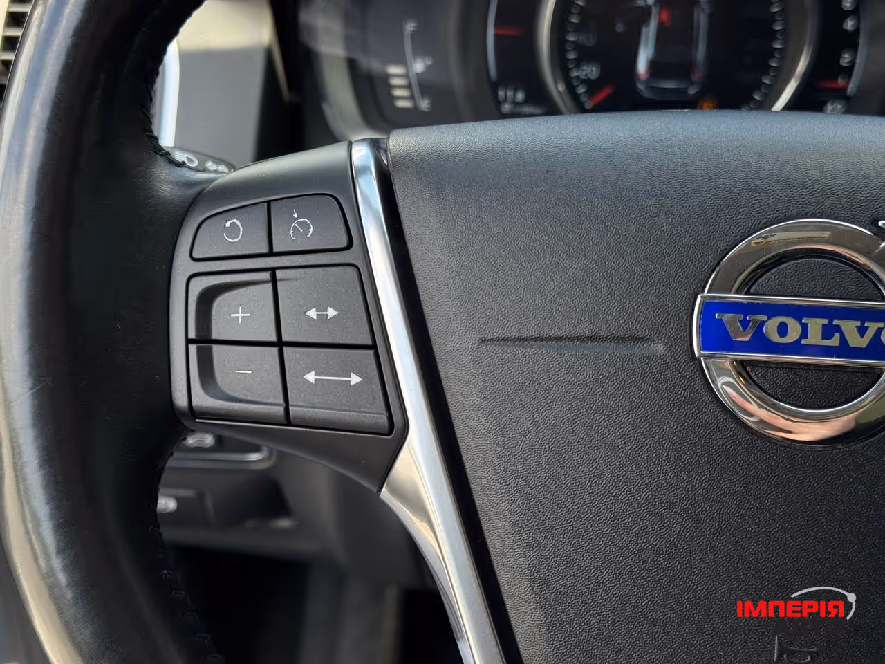 Volvo XC60 - фото 41