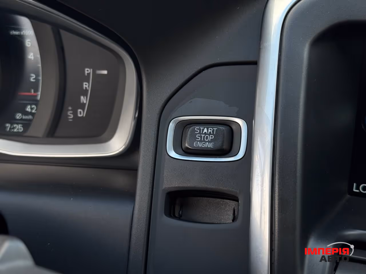 Volvo XC60 - фото 45