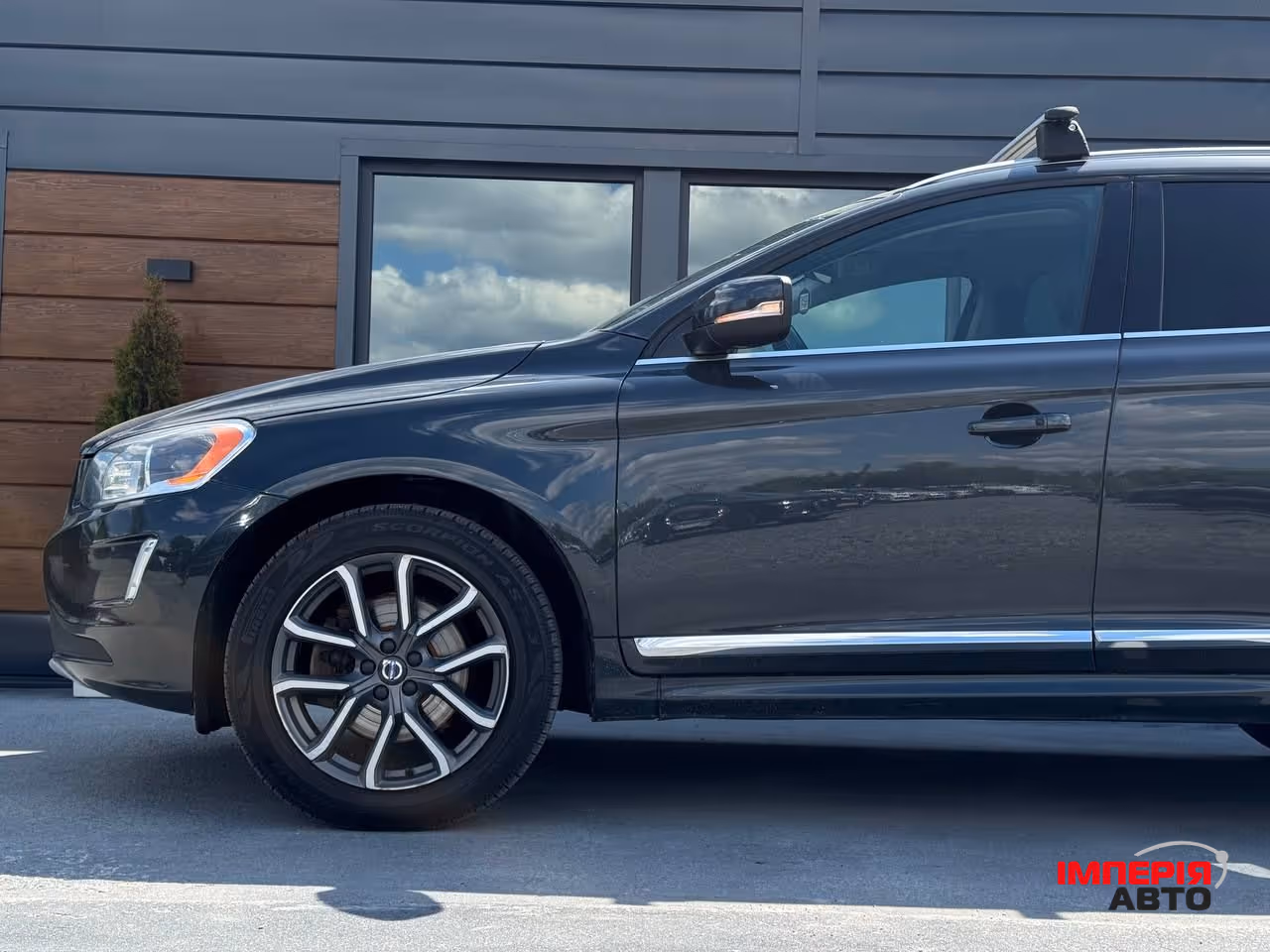 Volvo XC60 - фото 14
