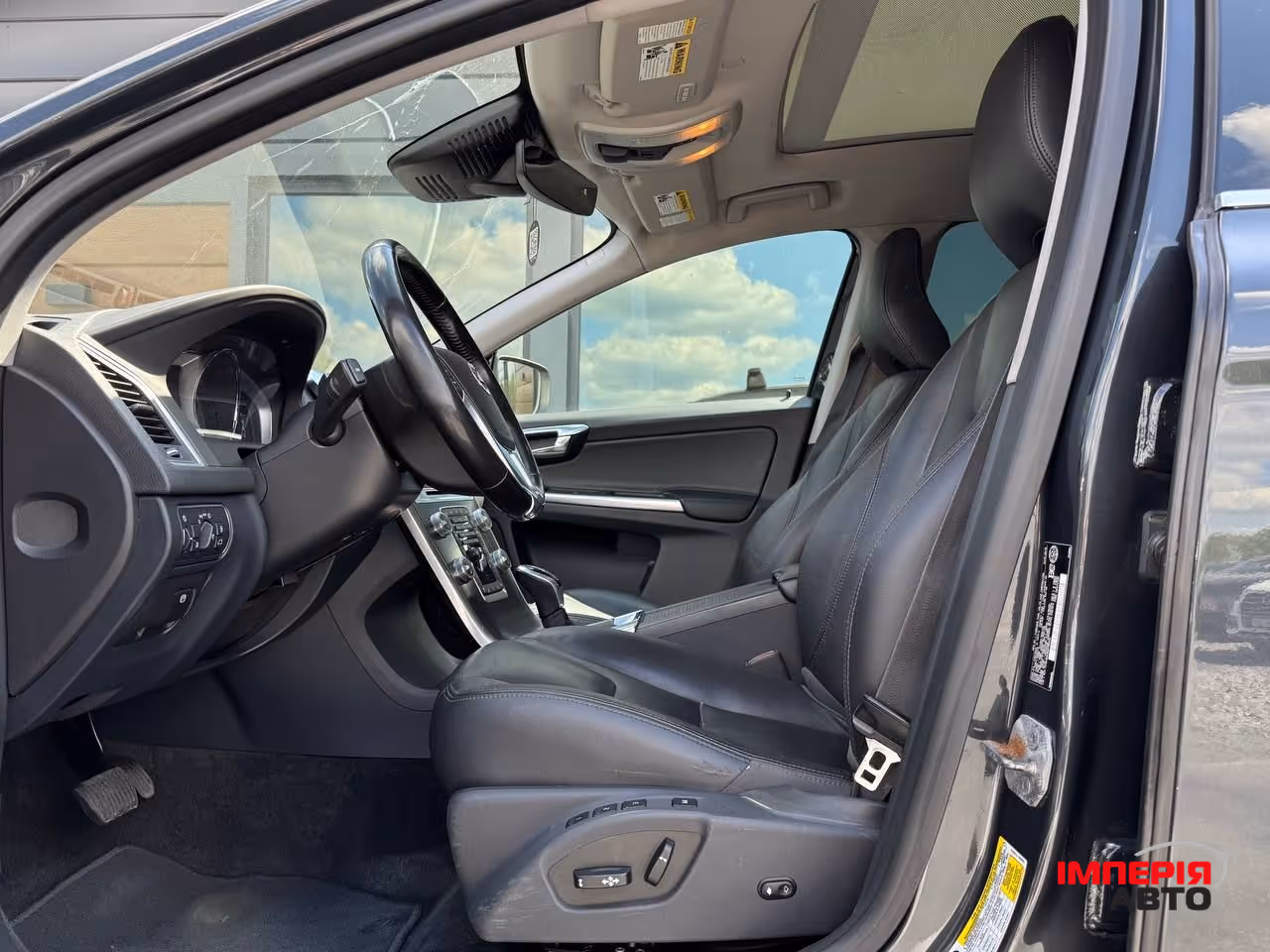 Volvo XC60 - фото 34
