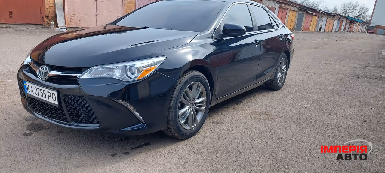 Toyota Camry - фото 4