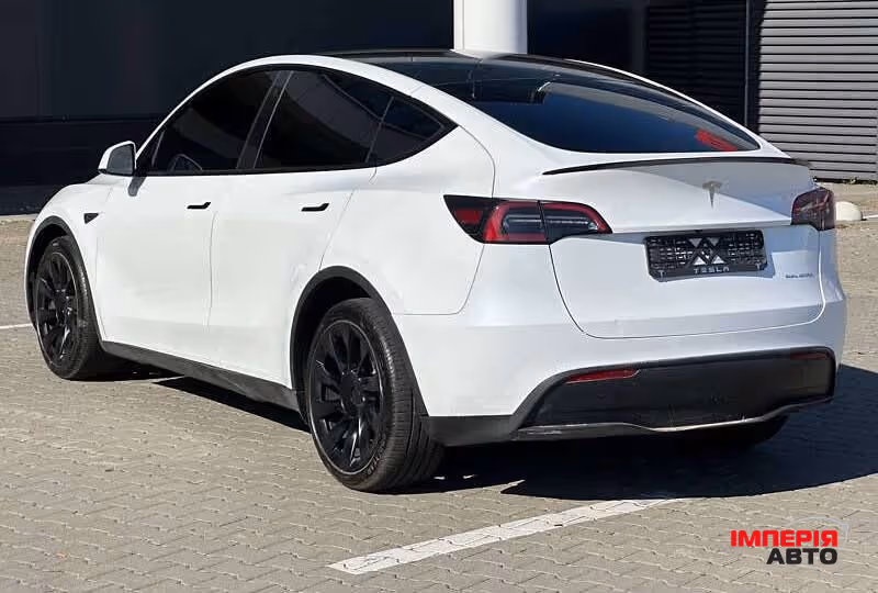 Tesla Model Y - фото 6