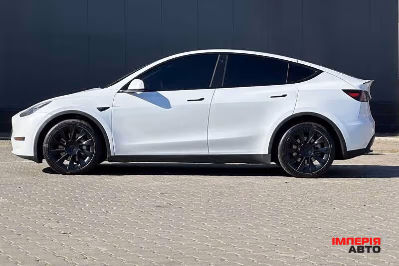 Tesla Model Y - фото 5