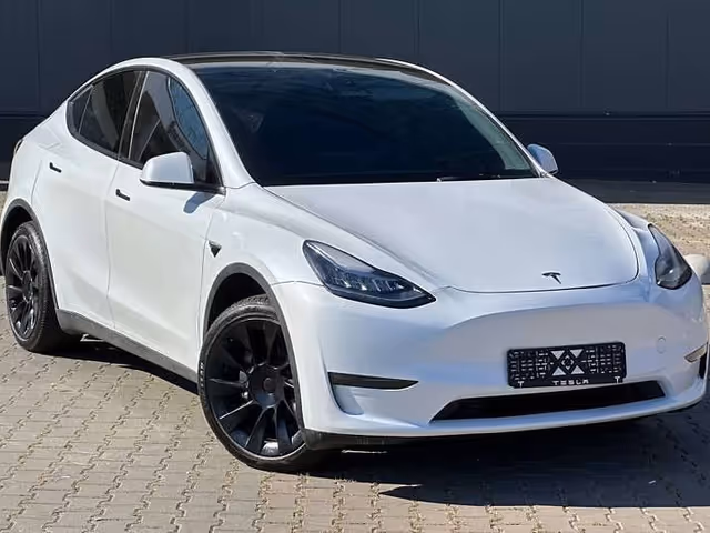Tesla Model Y - фото 3