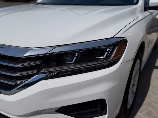 Volkswagen Passat - фото 3