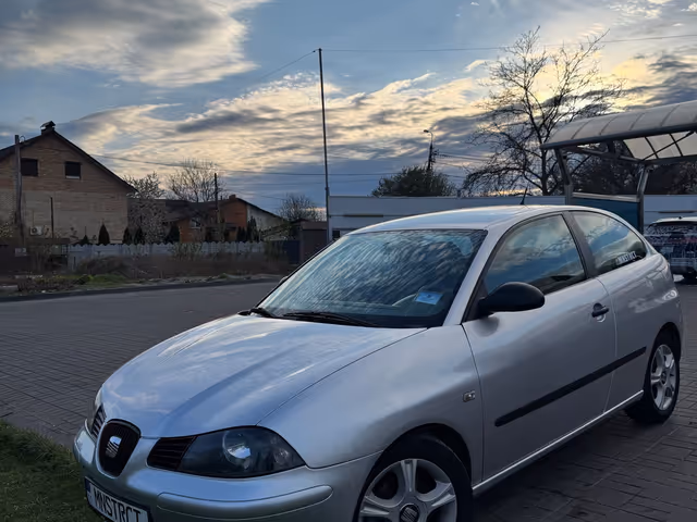 SEAT Ibiza - фото 1