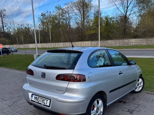 SEAT Ibiza - фото 4
