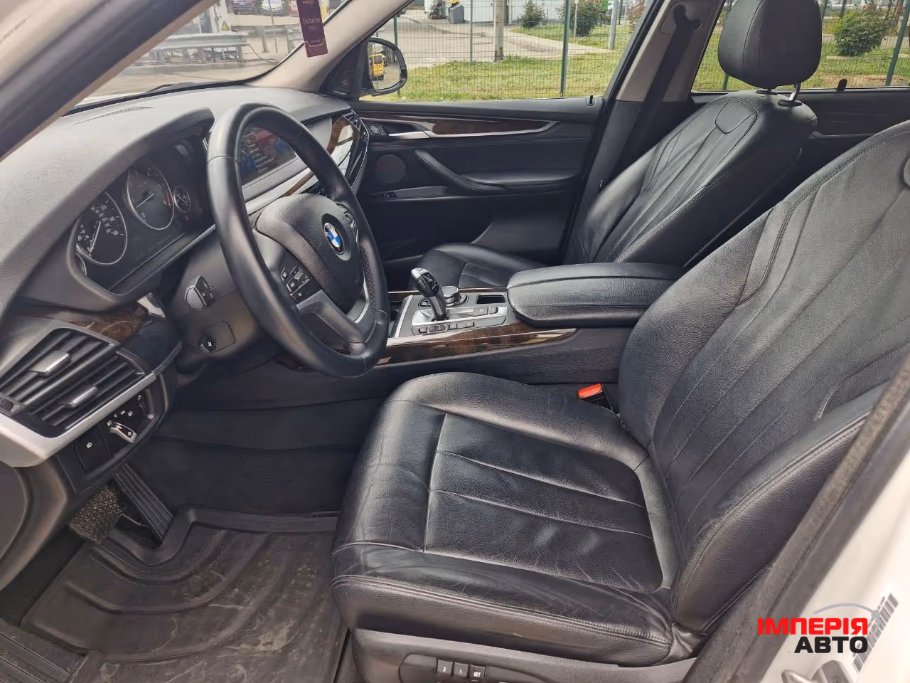 BMW X5 - фото 9