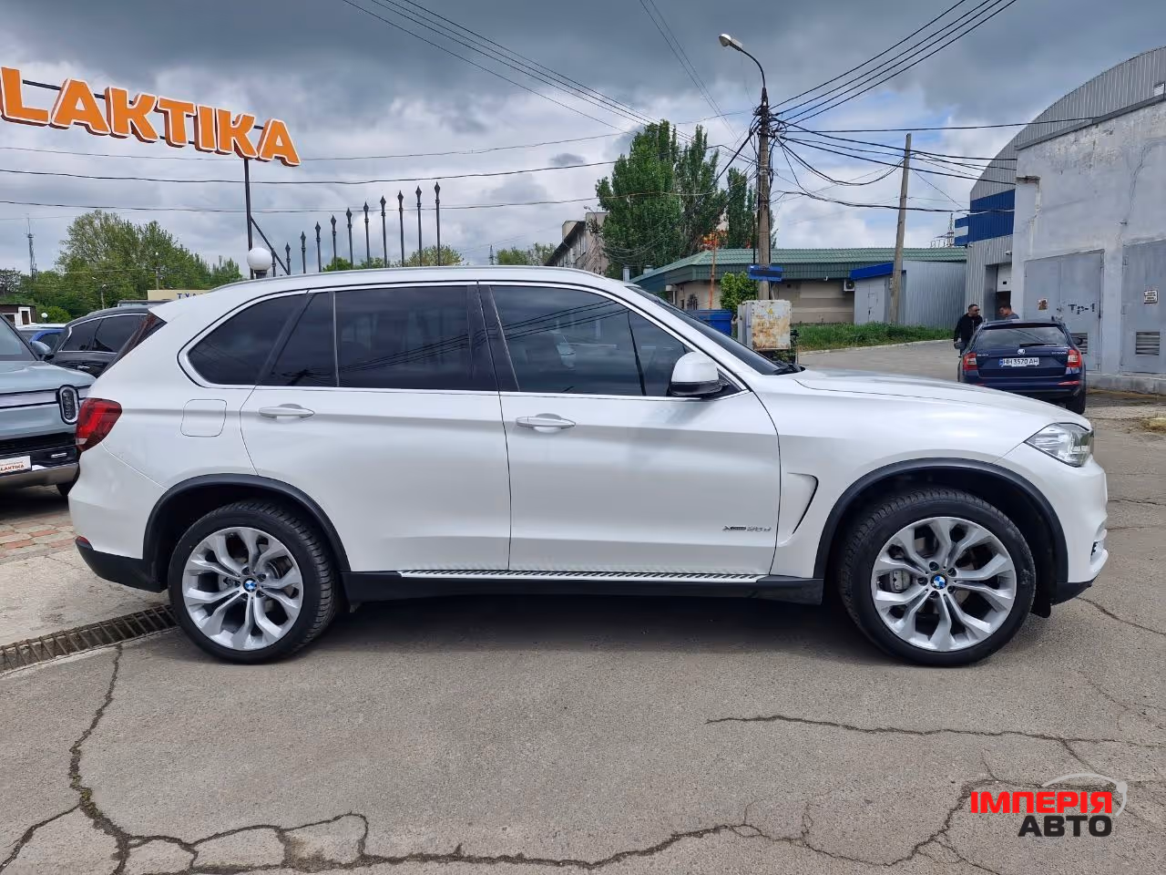BMW X5 - фото 4
