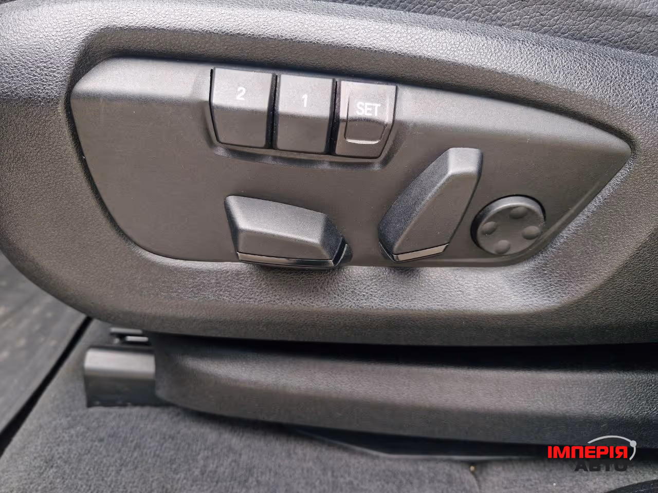 BMW X5 - фото 12